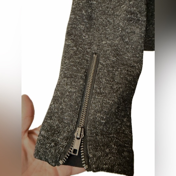 Fabletics KnitFit Moto Jacket Gray Asymmetrical zip athletic Athleisure Size M - Picture 9 of 12